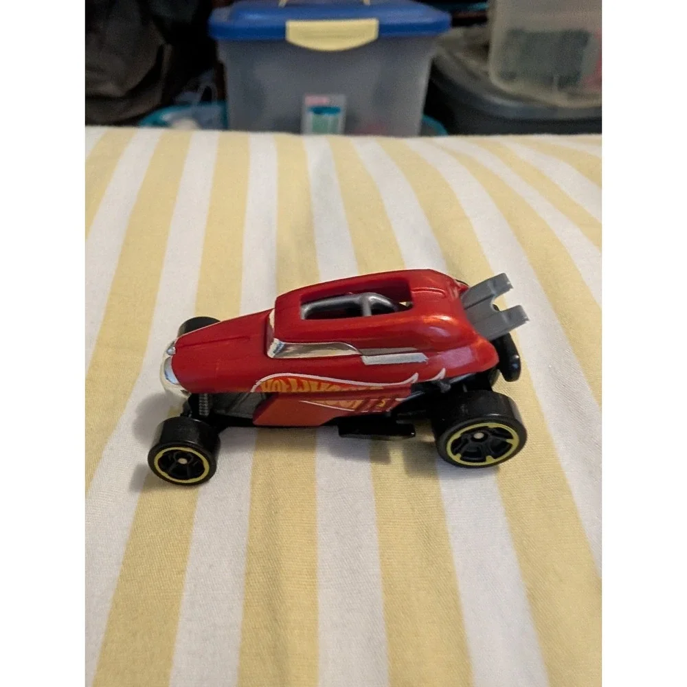 2013 Hot Wheels Red Rip Rod Diecast Toy Car 1:64 Scale Malaysia
